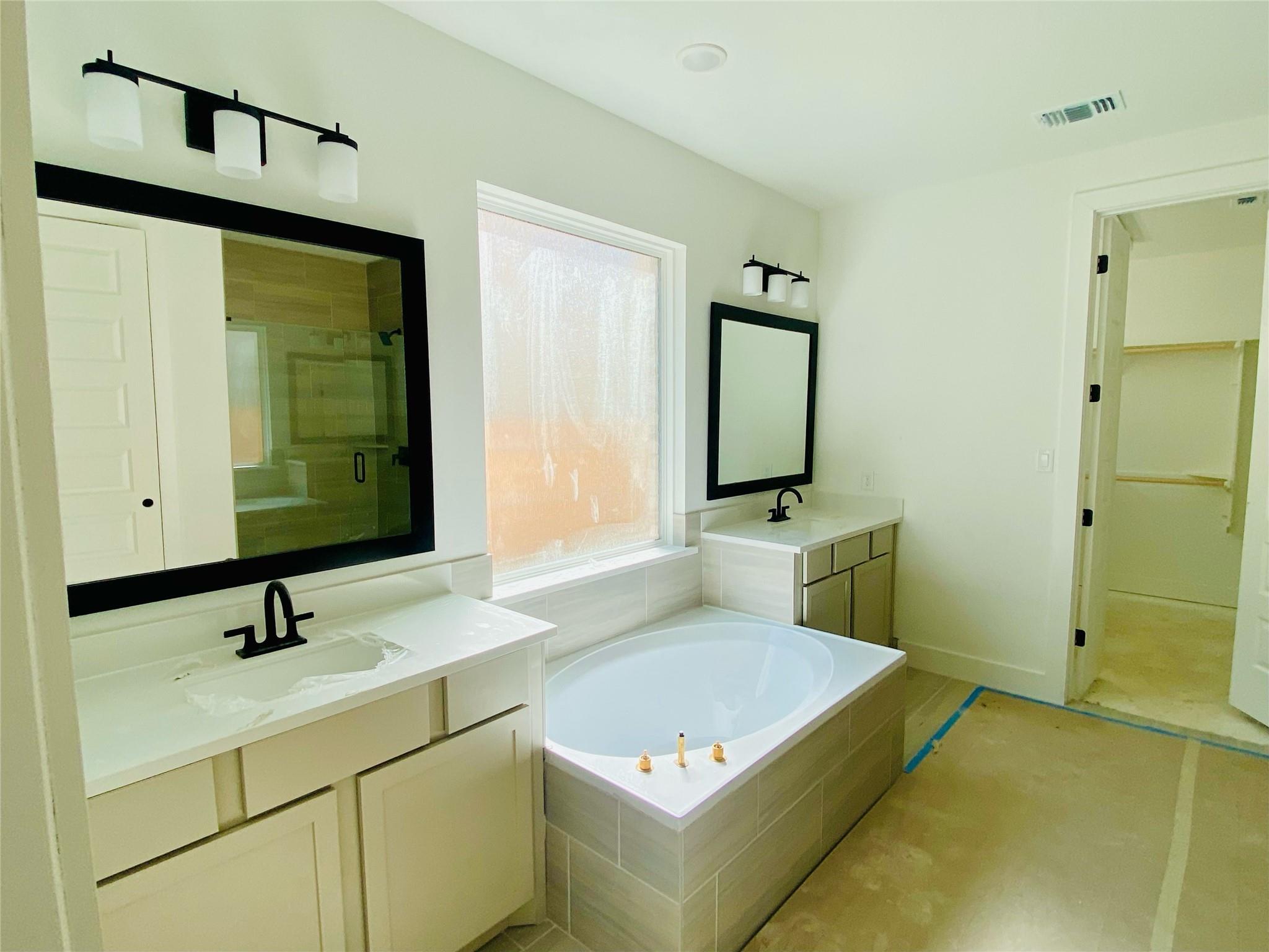 1421 Amanda Paige Dr photo 8