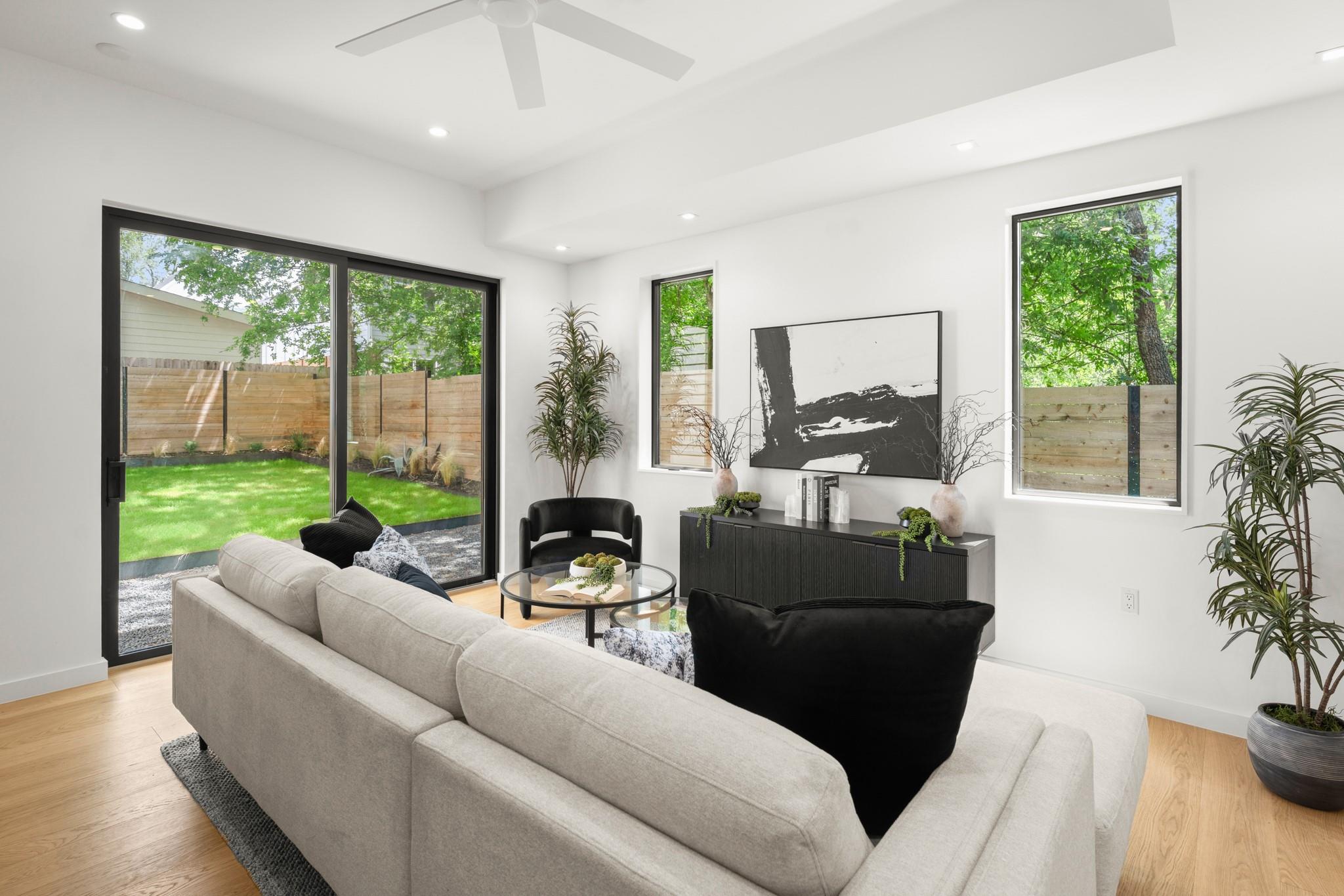 5511 Joe Sayers Ave #B photo 3