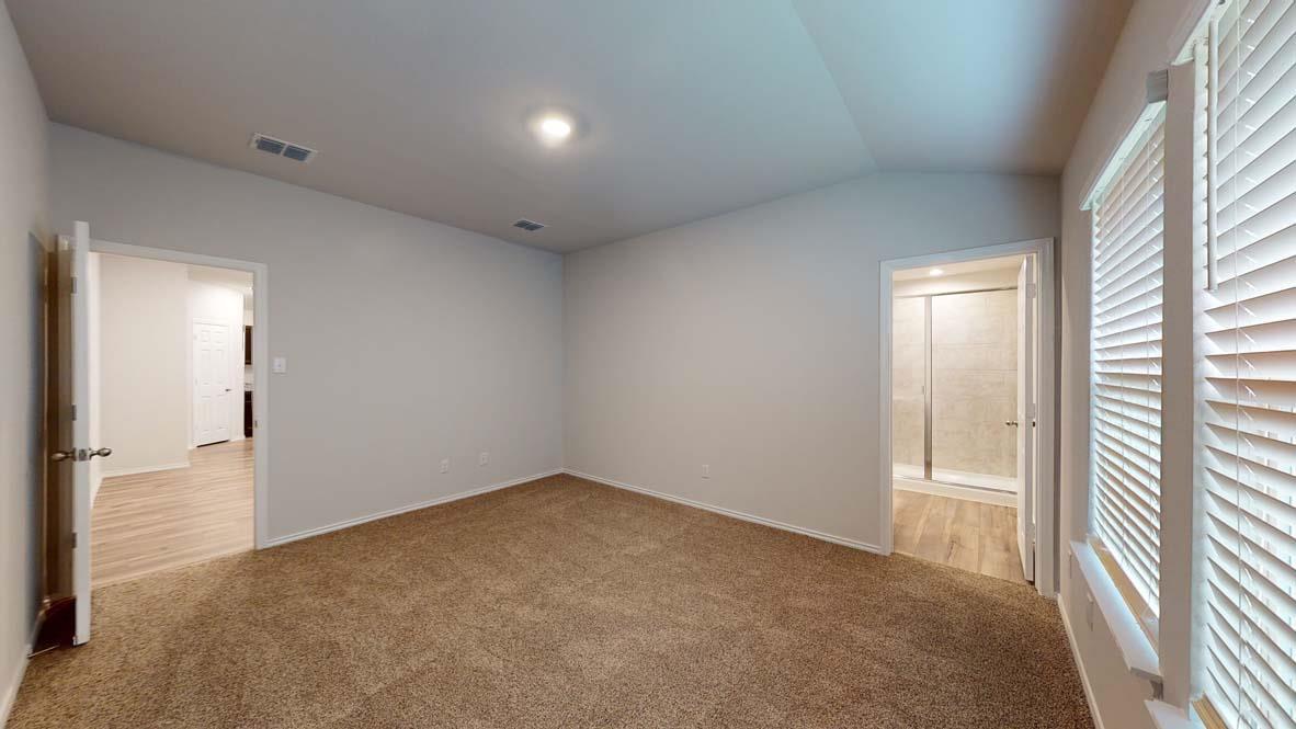 553 Hector Loop photo 10