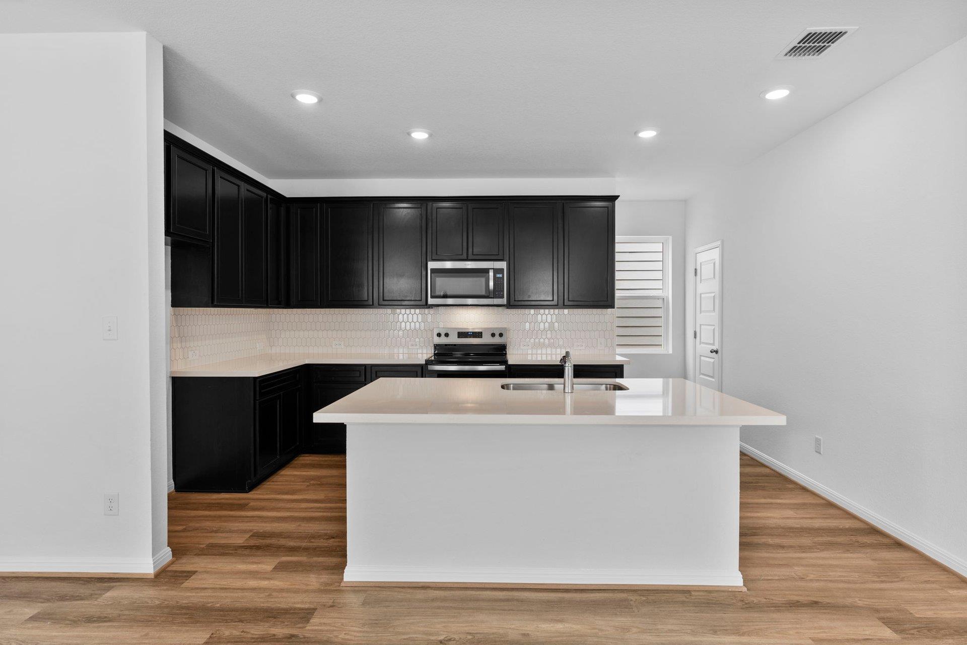 112 Cherry Blossom Ln photo 8