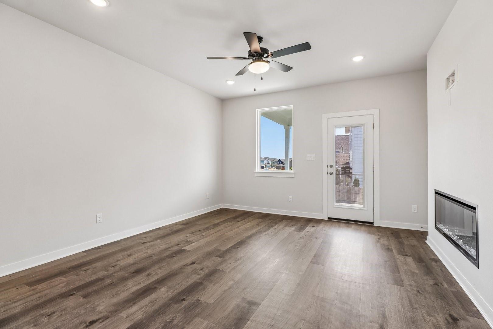 1201 Lavender Way photo 7
