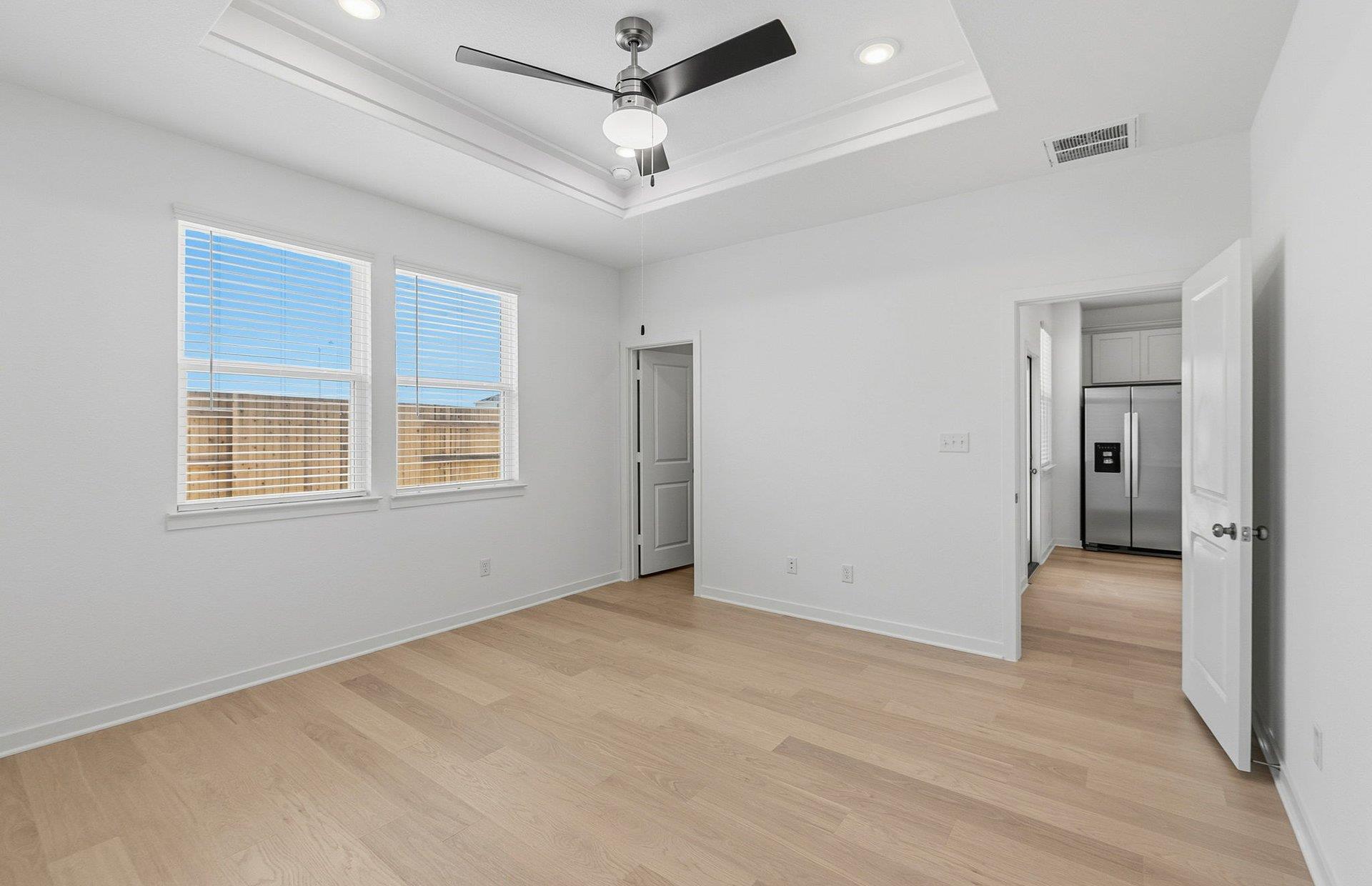 110 Golden Bell Way photo 9