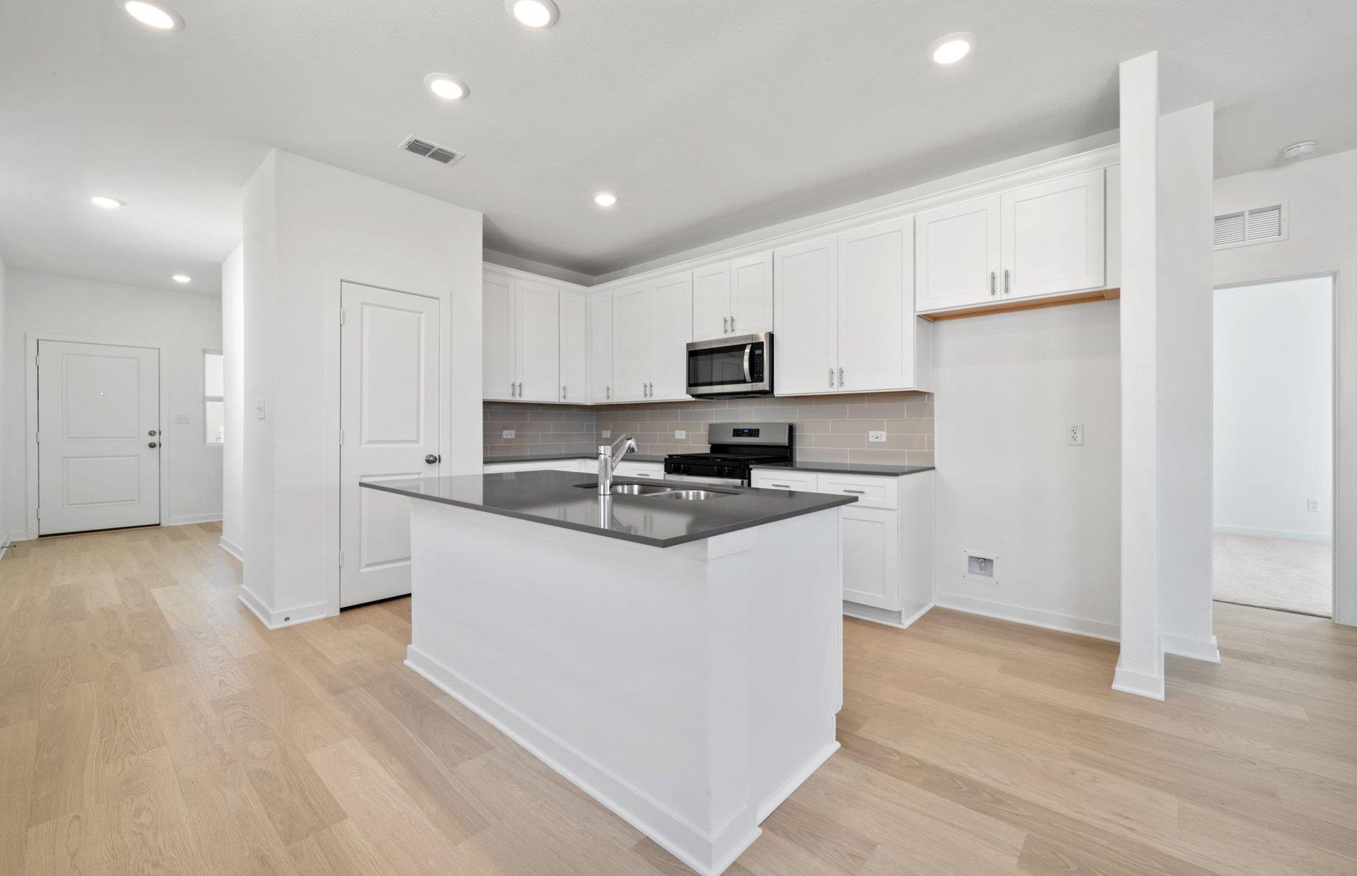 210 Golden Bell Way photo 4