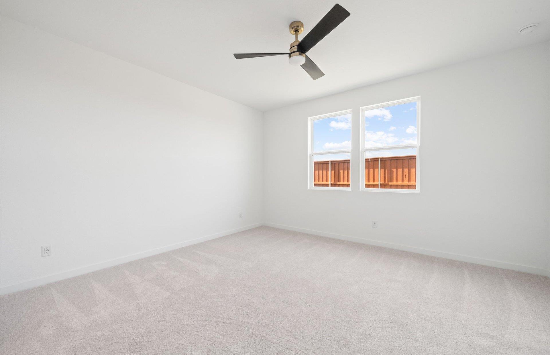 210 Golden Bell Way photo 10
