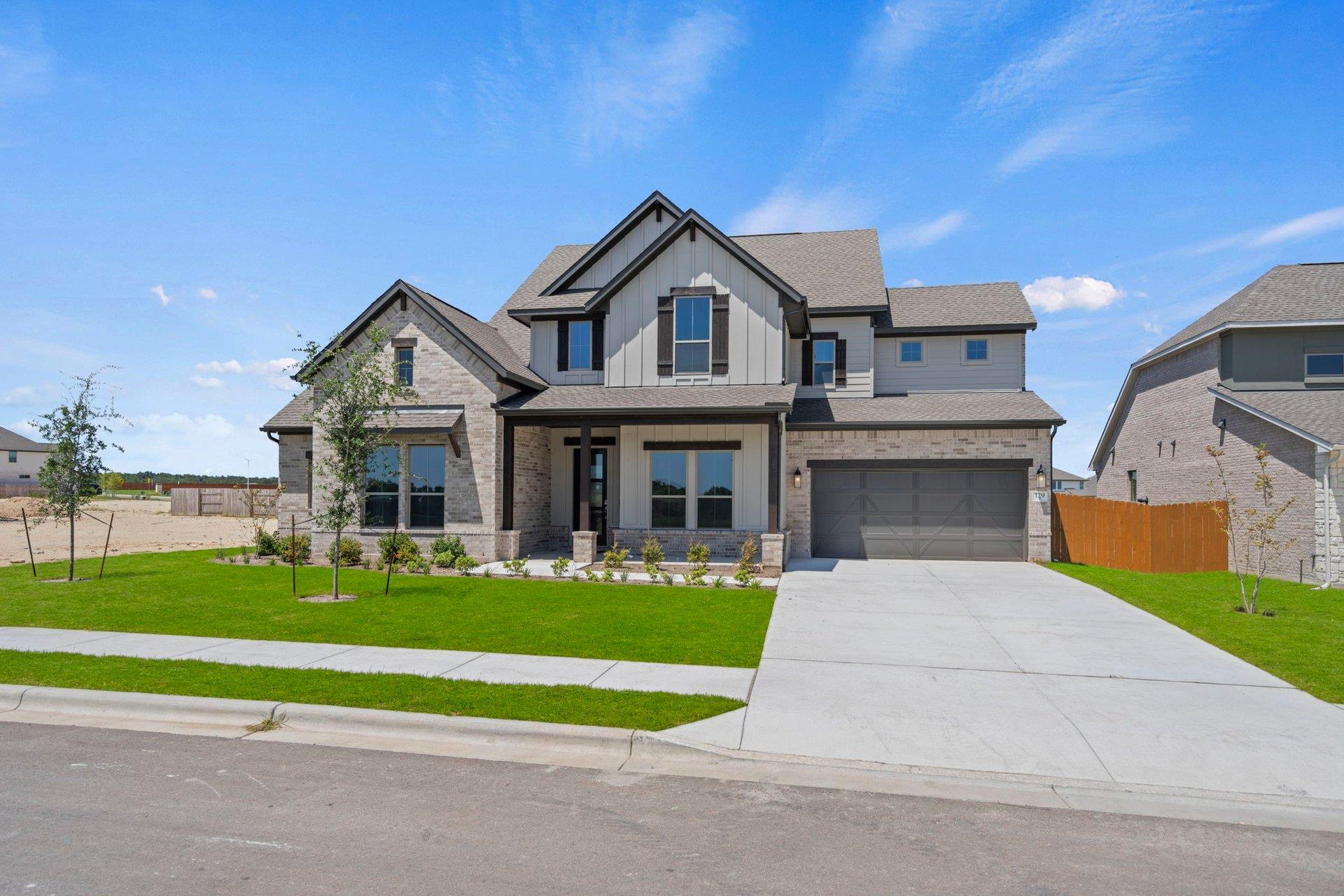 129 Clancy Dr photo 4