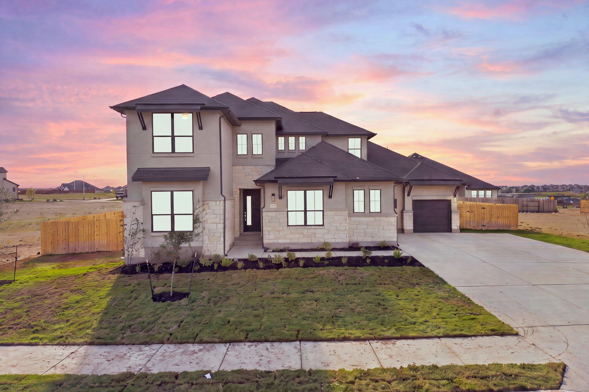 121 Clancy Dr