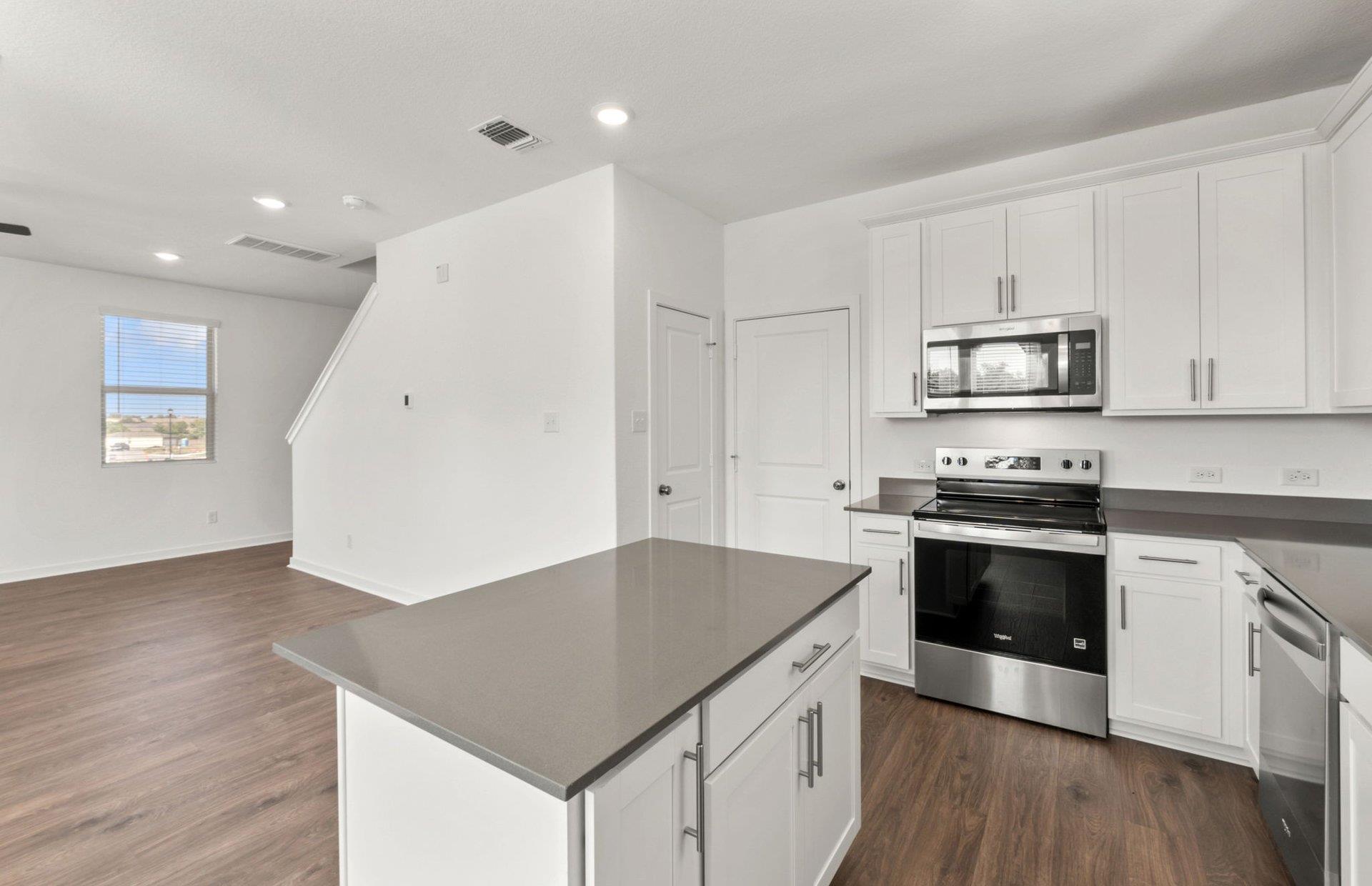 590 Rubber Tree Way photo 7