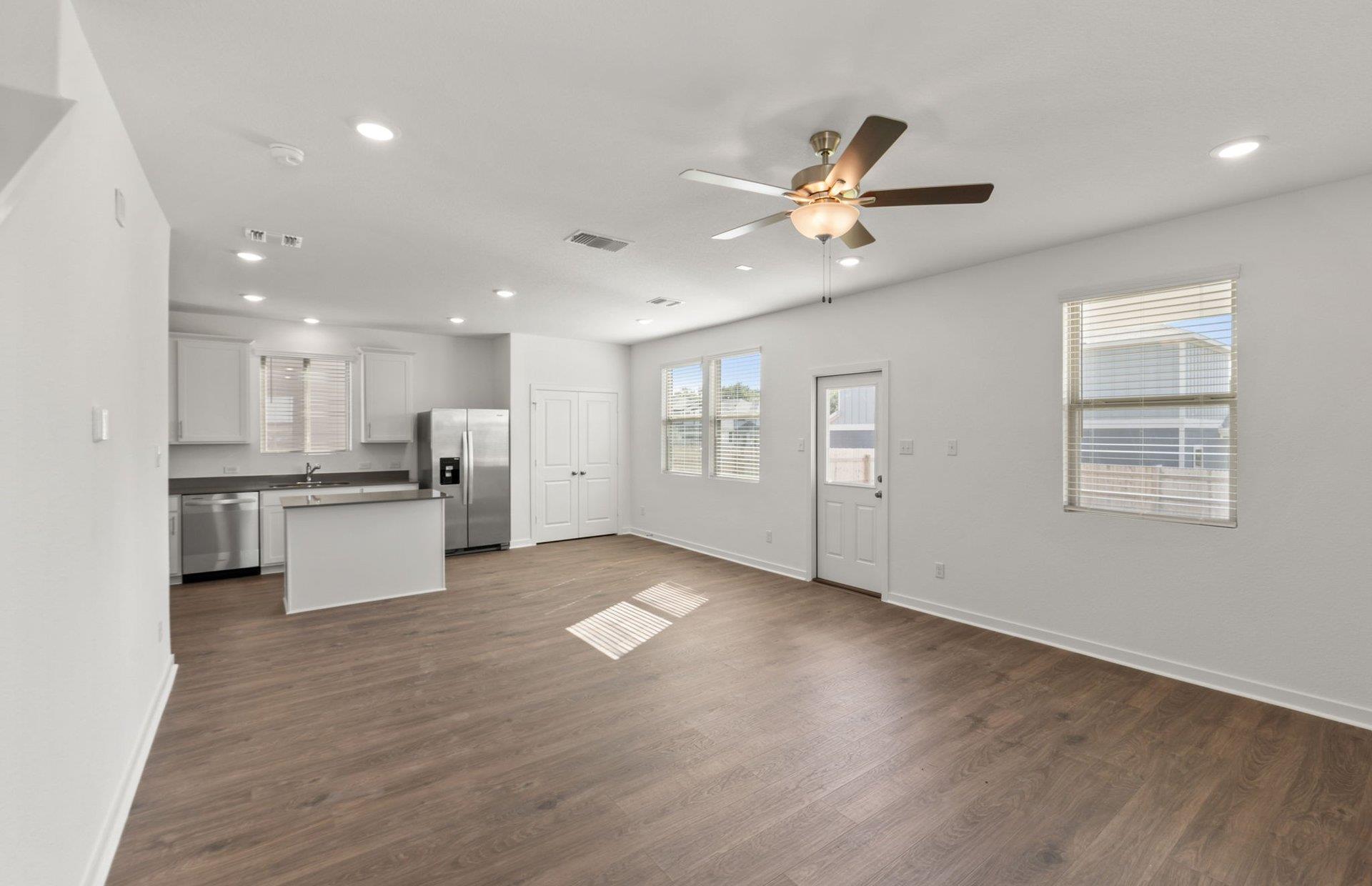 590 Rubber Tree Way photo 8