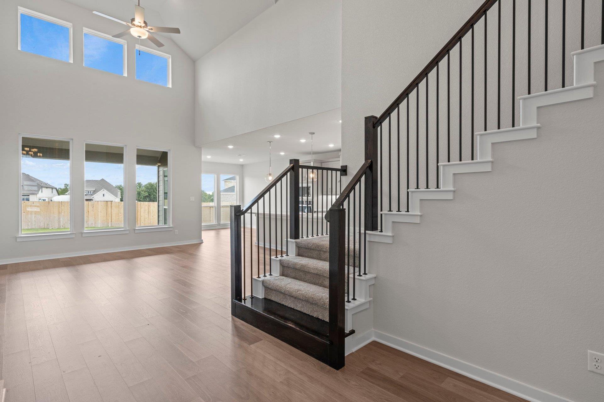 224 Pacific Grove Cir photo 10