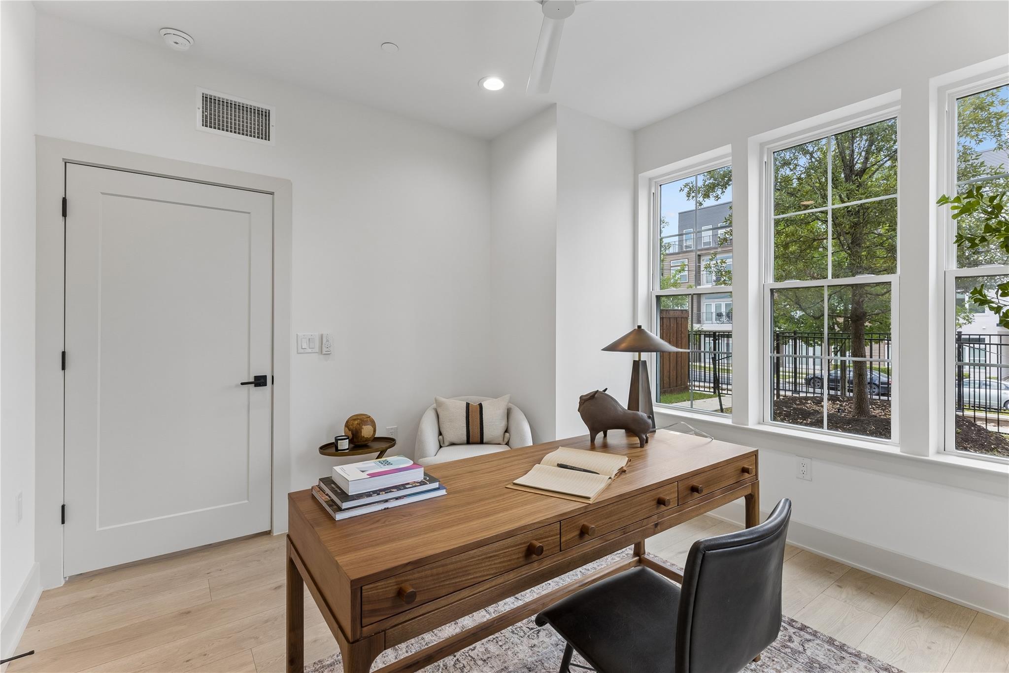2209 Woodland Ave #203 photo 7