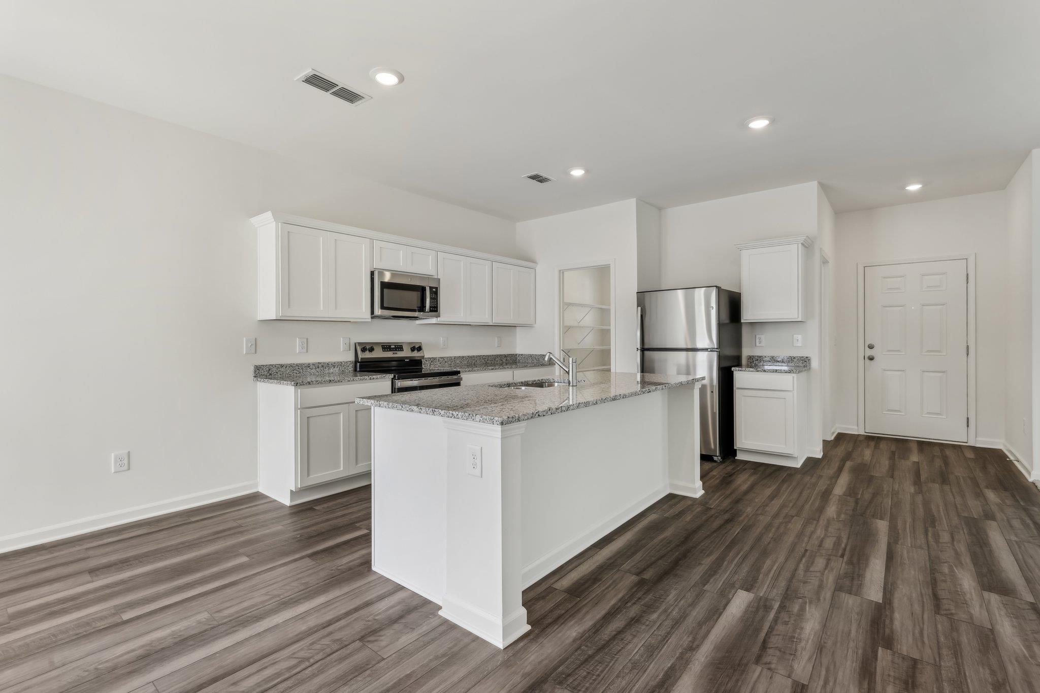 112 Mullen Way photo 5