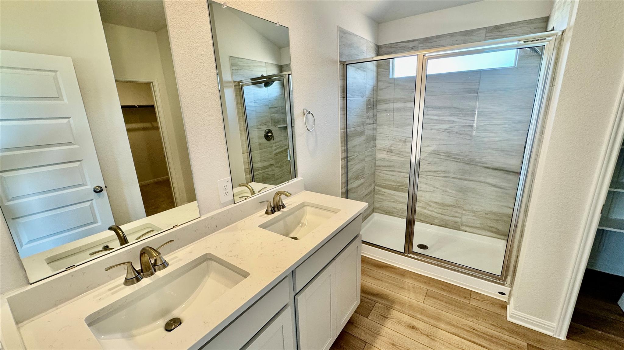 13312 Rindle Reach Dr photo 4