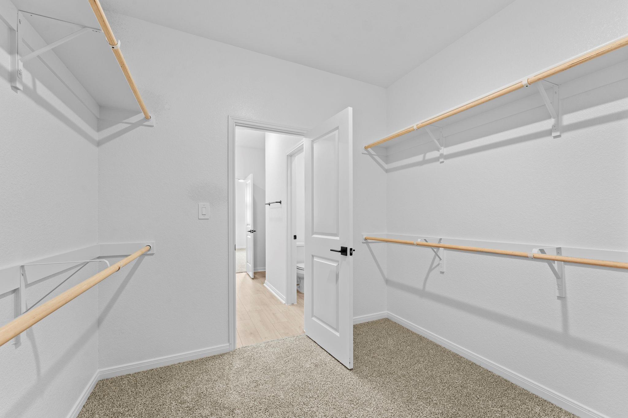2542 Violet Theo Ln photo 3