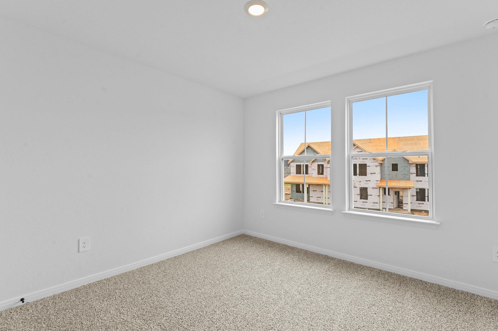 2542 Violet Theo Ln photo 6