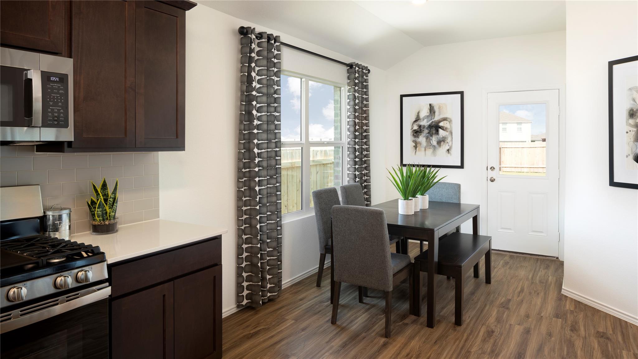 1301 Hermosa Gdns photo 9
