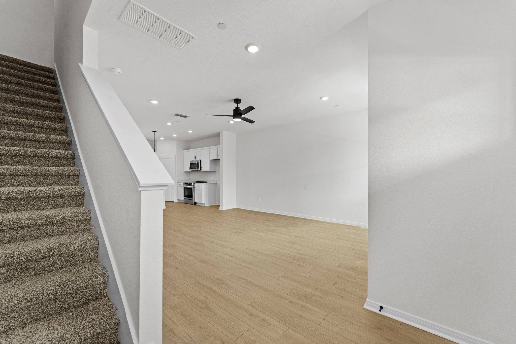 2540 Violet Theo Ln photo 12