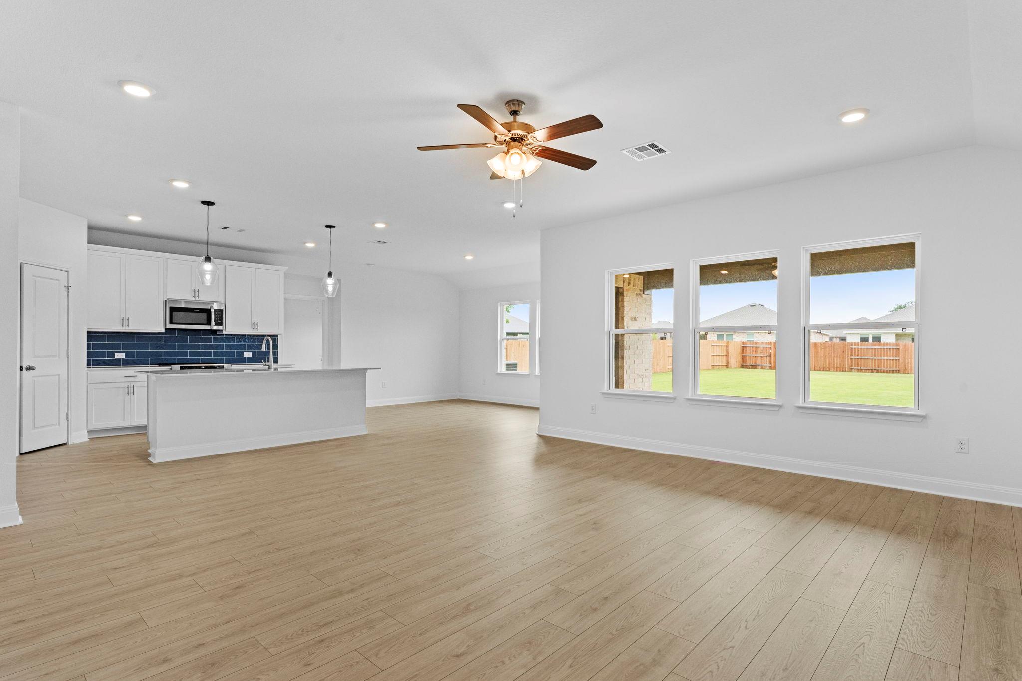248 Rivers Edge Dr photo 9