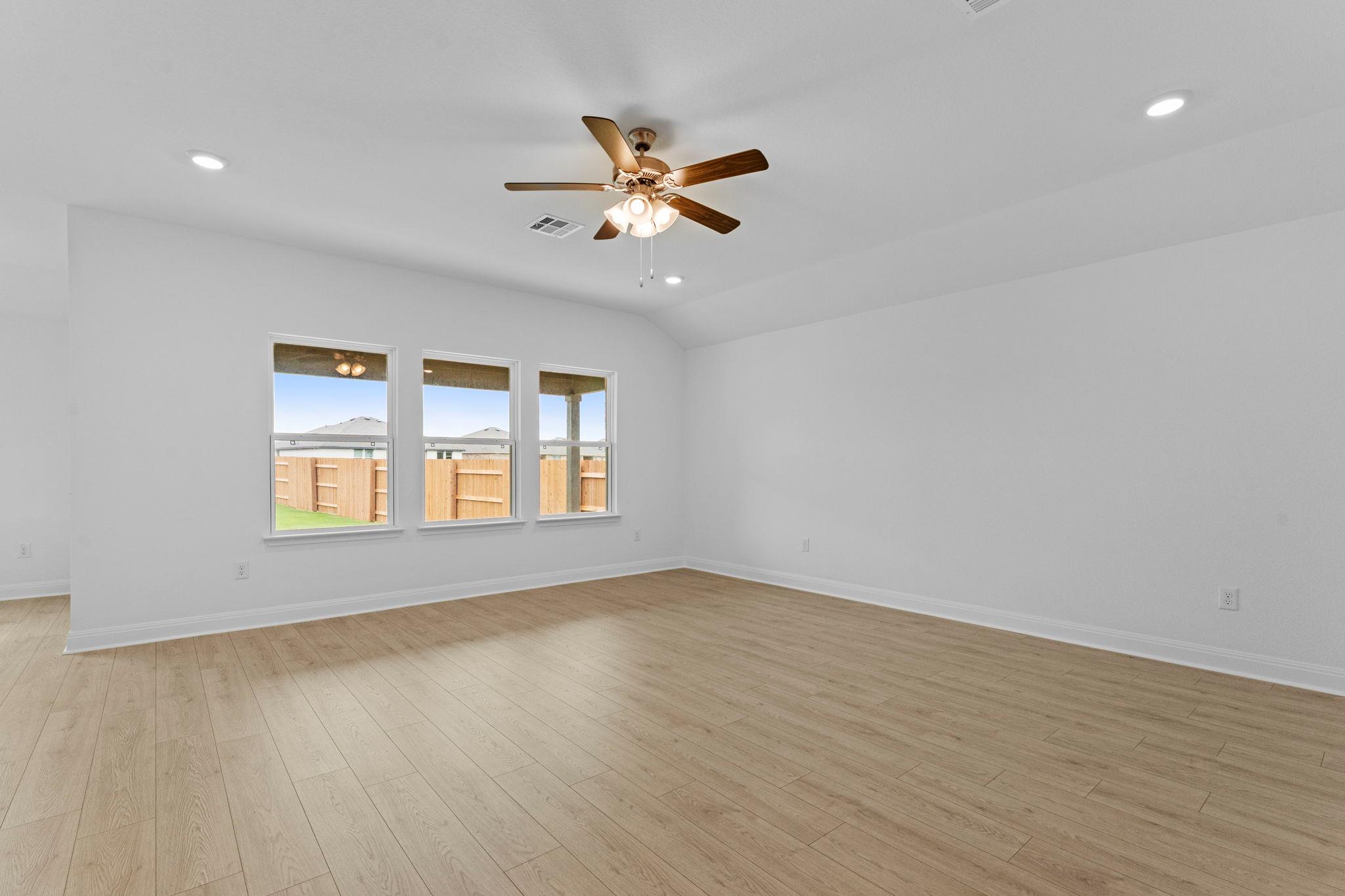 248 Rivers Edge Dr photo 10