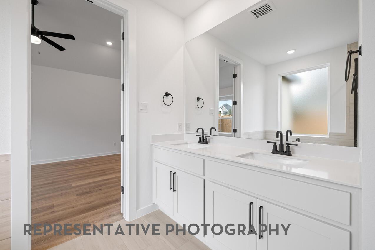 503 Outrider Ct photo 9