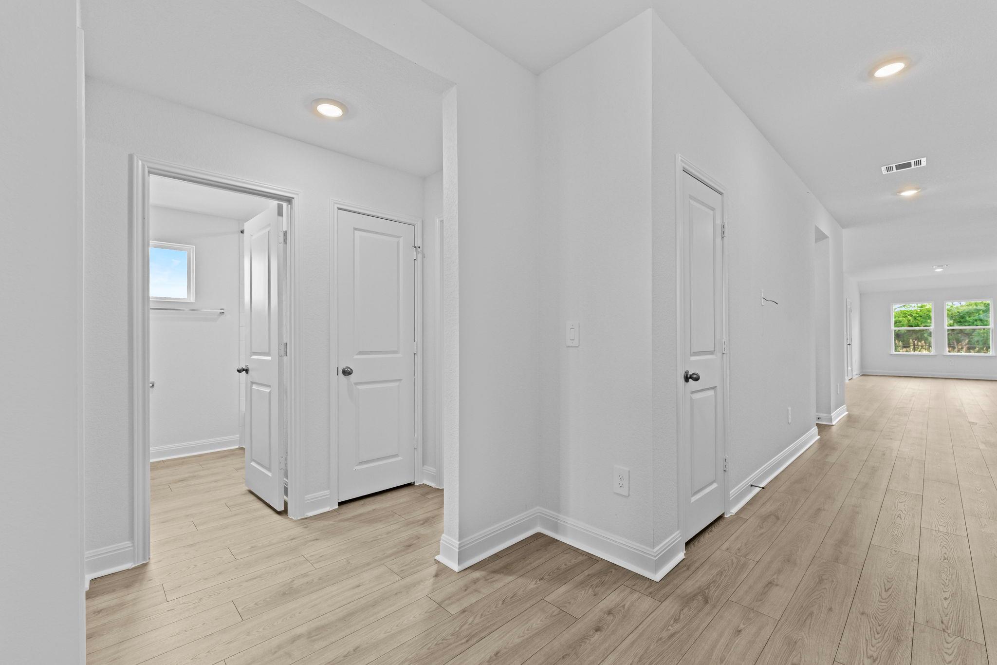253 Rivers Edge Dr photo 4