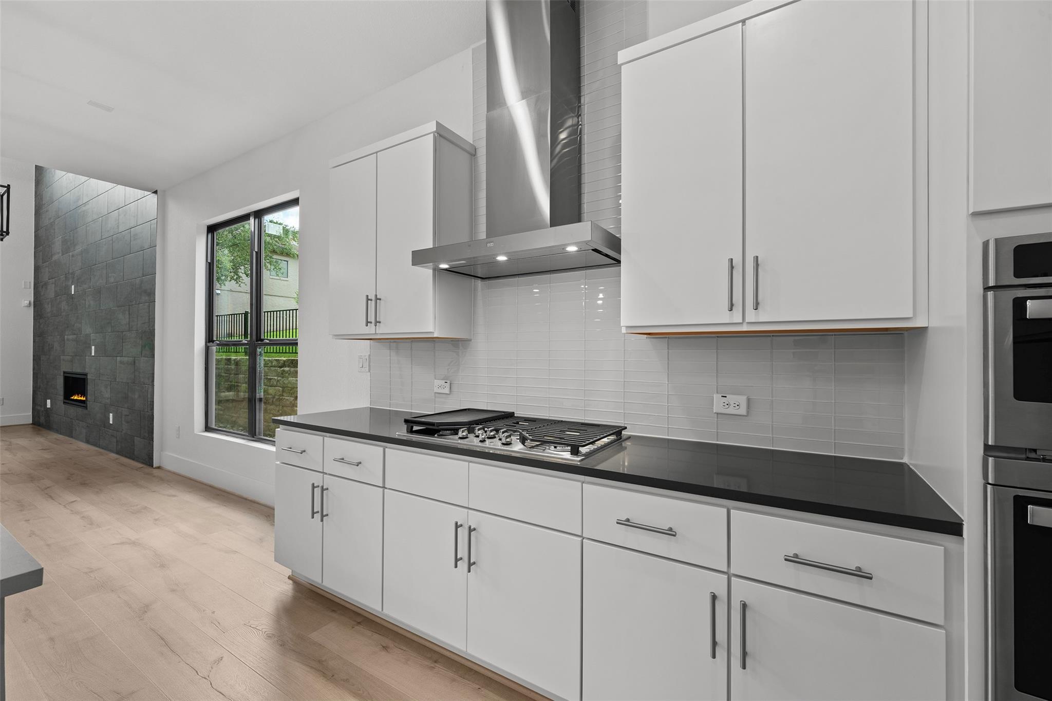 15085 Dorothy Dr photo 6