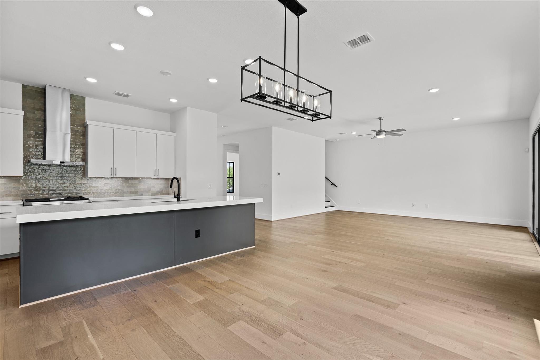 15087 Dorothy Dr photo 7
