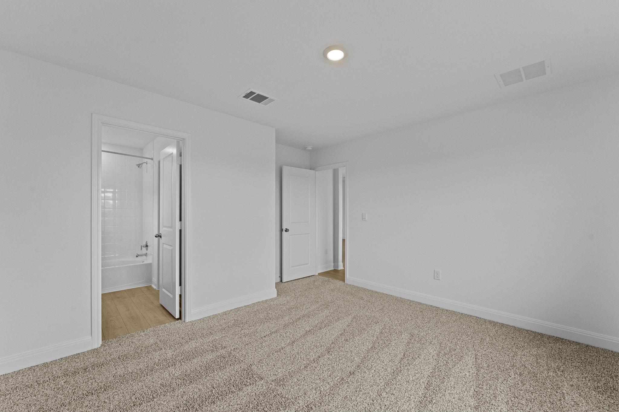 252 Rivers Edge Dr photo 8