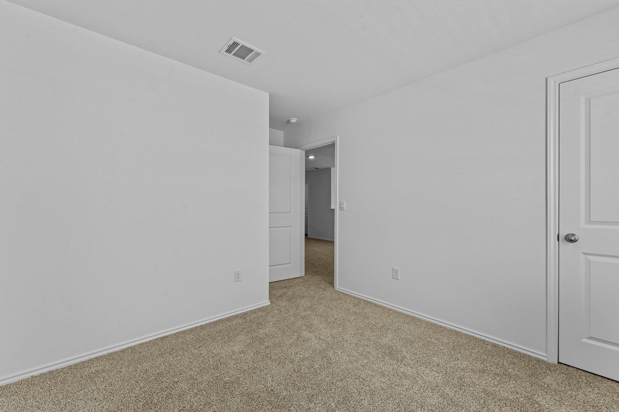 251 Bardwell Way photo 6
