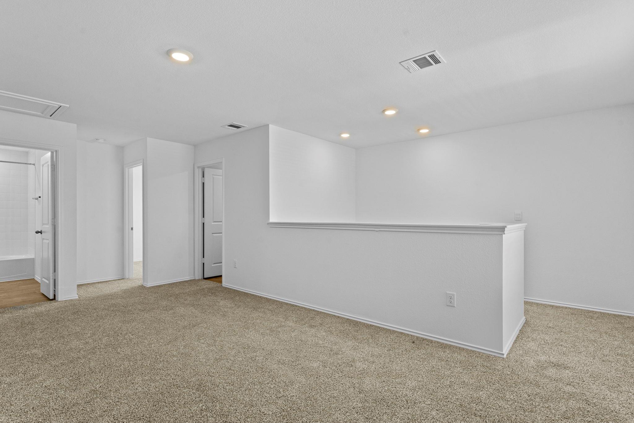 251 Bardwell Way photo 7