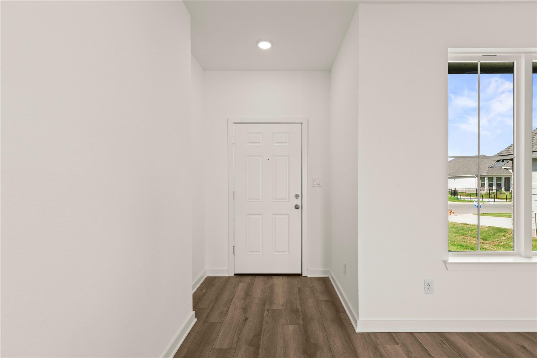 251 Gus Loop photo 4