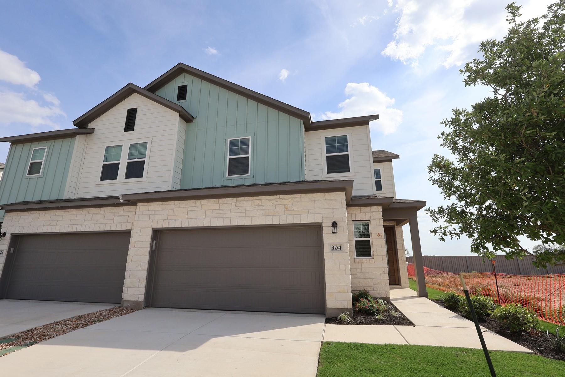 304 Emerie Way