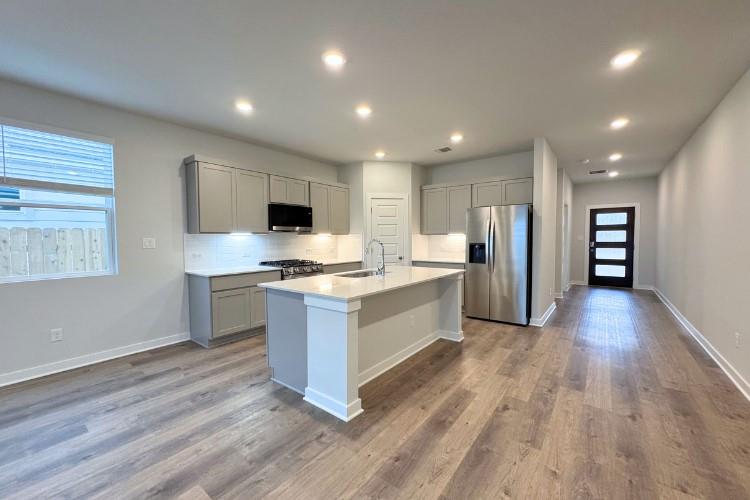 4808 Bridwell photo 3