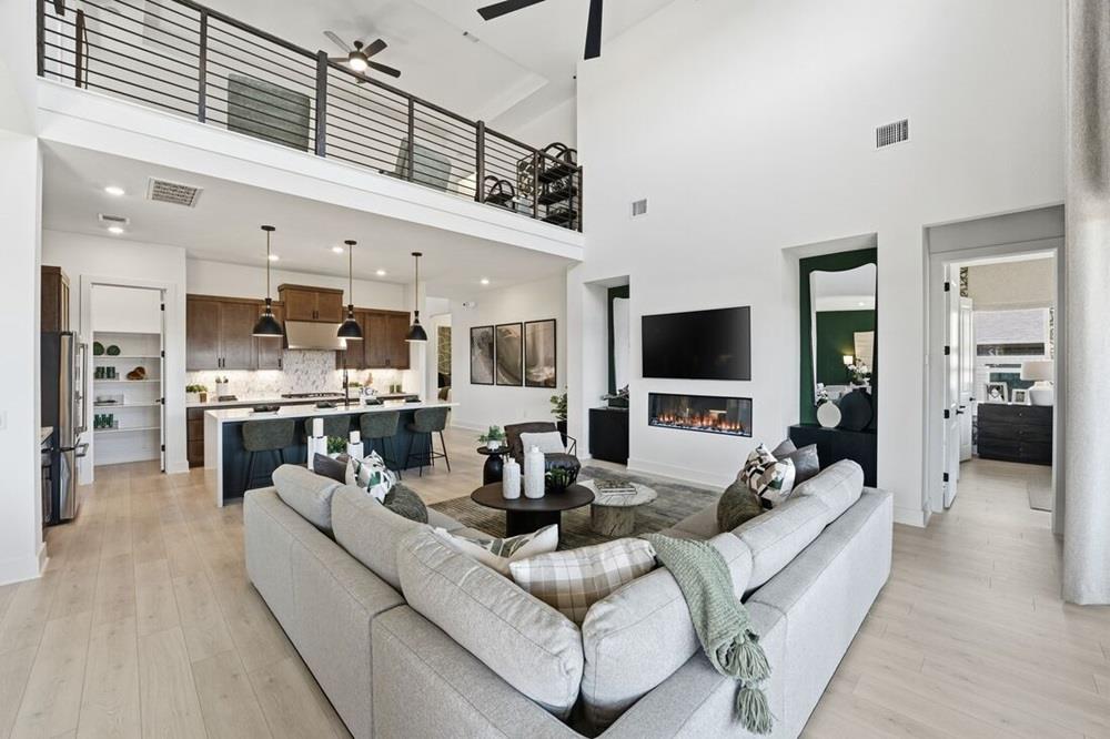 1328 Novara Trl photo 11