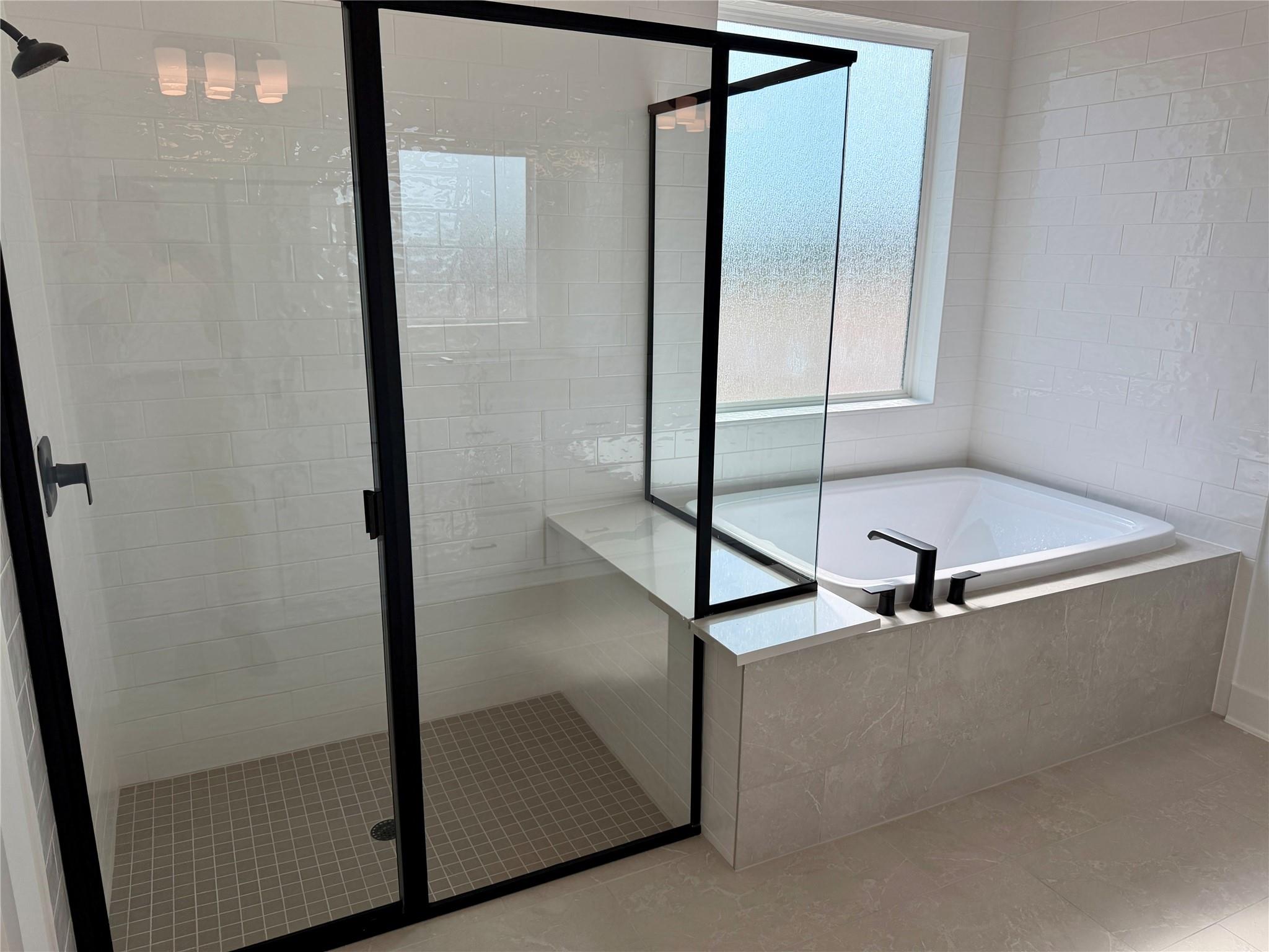 1517 Novara Trl photo 4