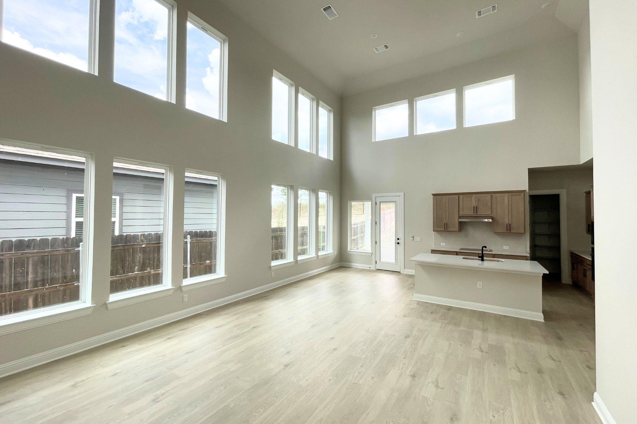 9609 Gladsome Path photo 7