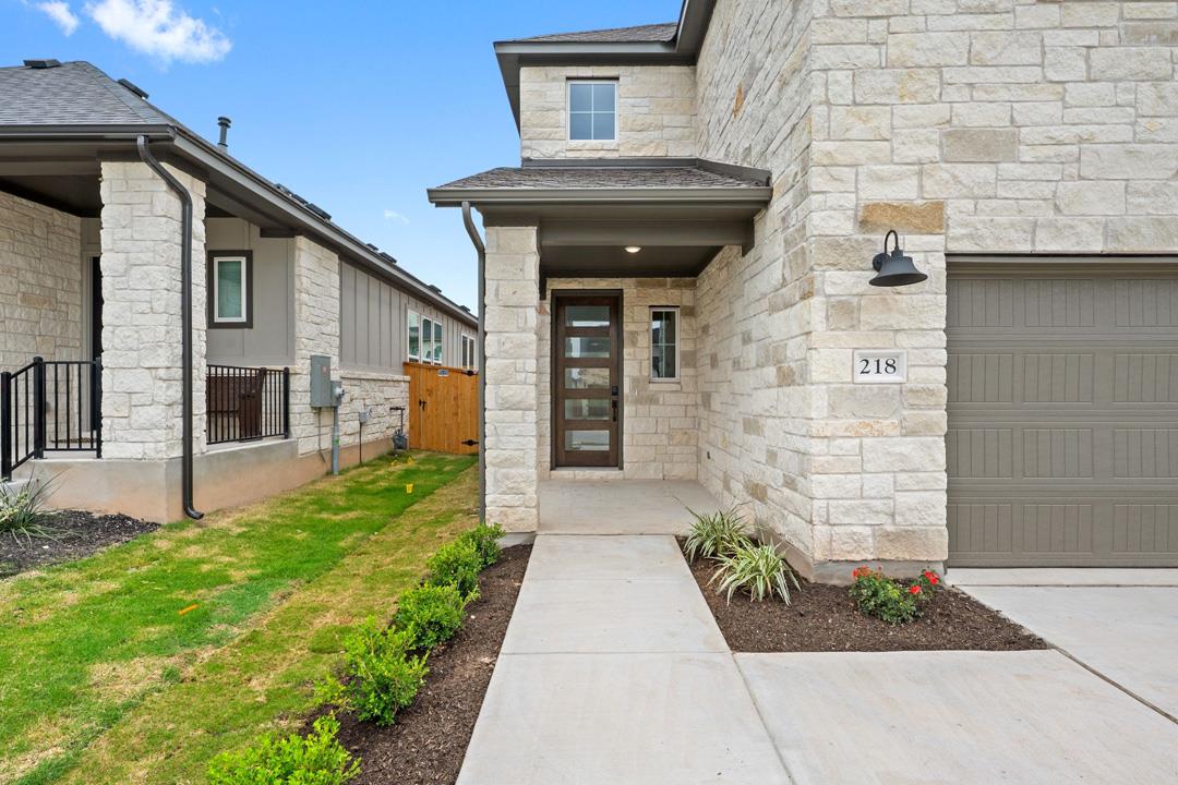 218 Grayson Elm Pass photo 3