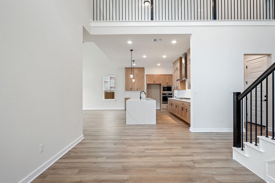 531 Darley Oak Drive photo 4
