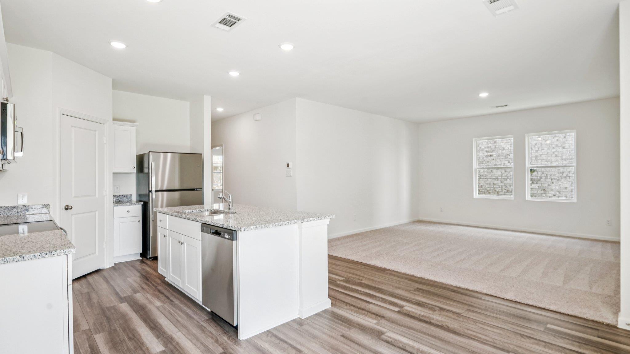 120 Mullen Way photo 5