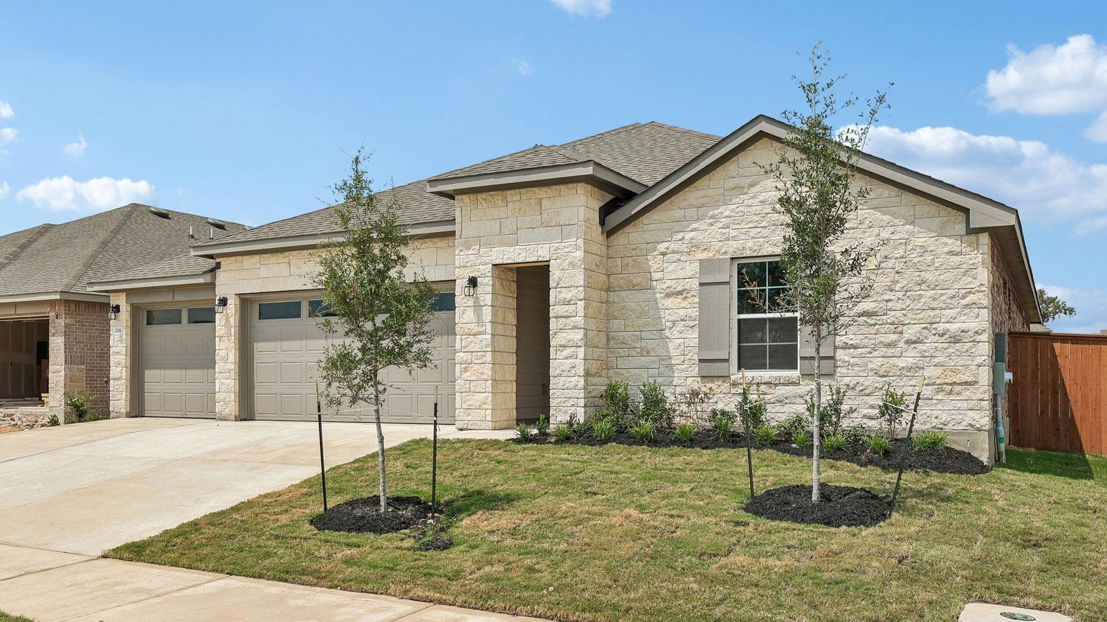 208 Rivers Edge Dr photo 3