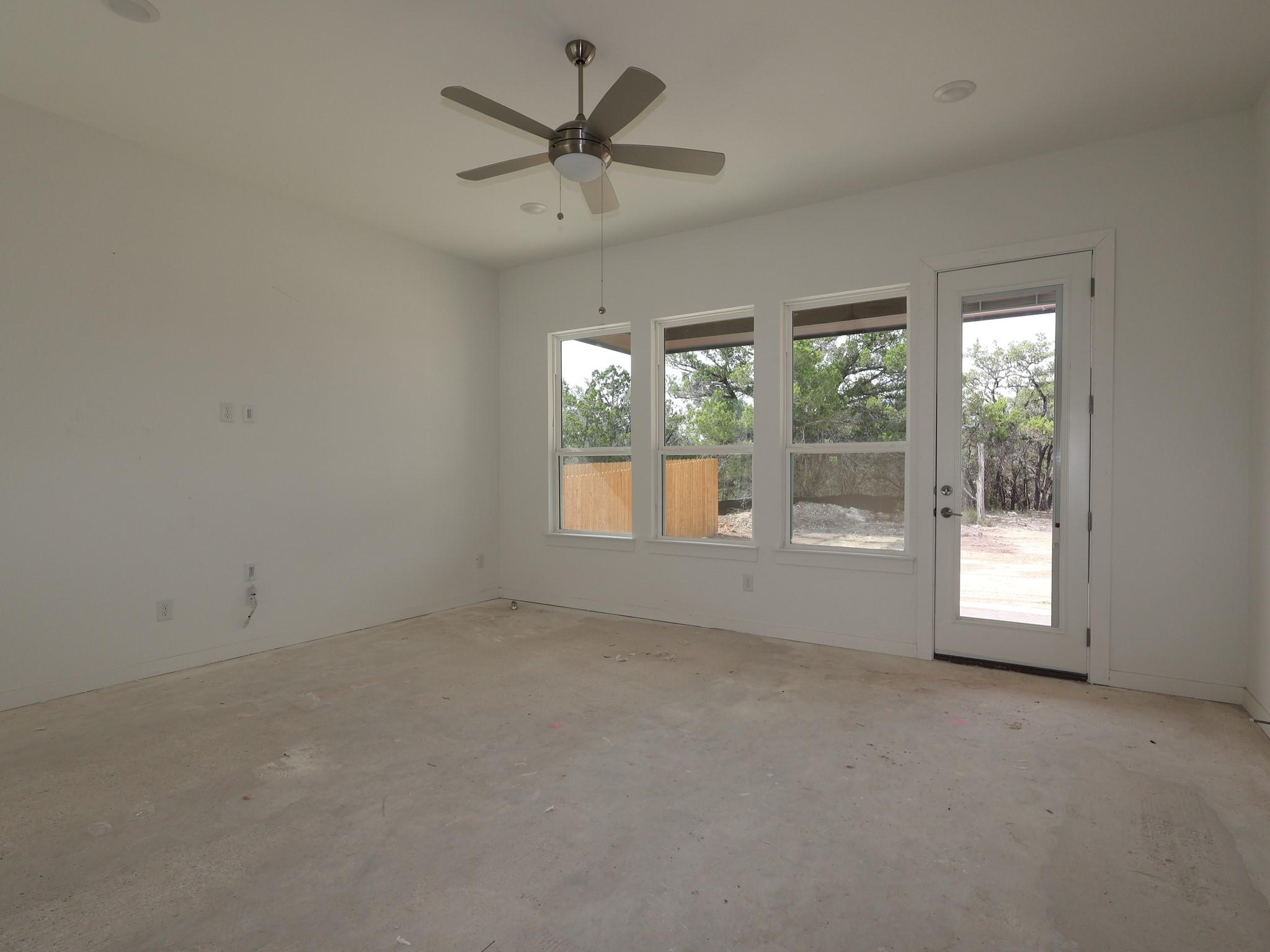 194 Norway Spruce St photo 8