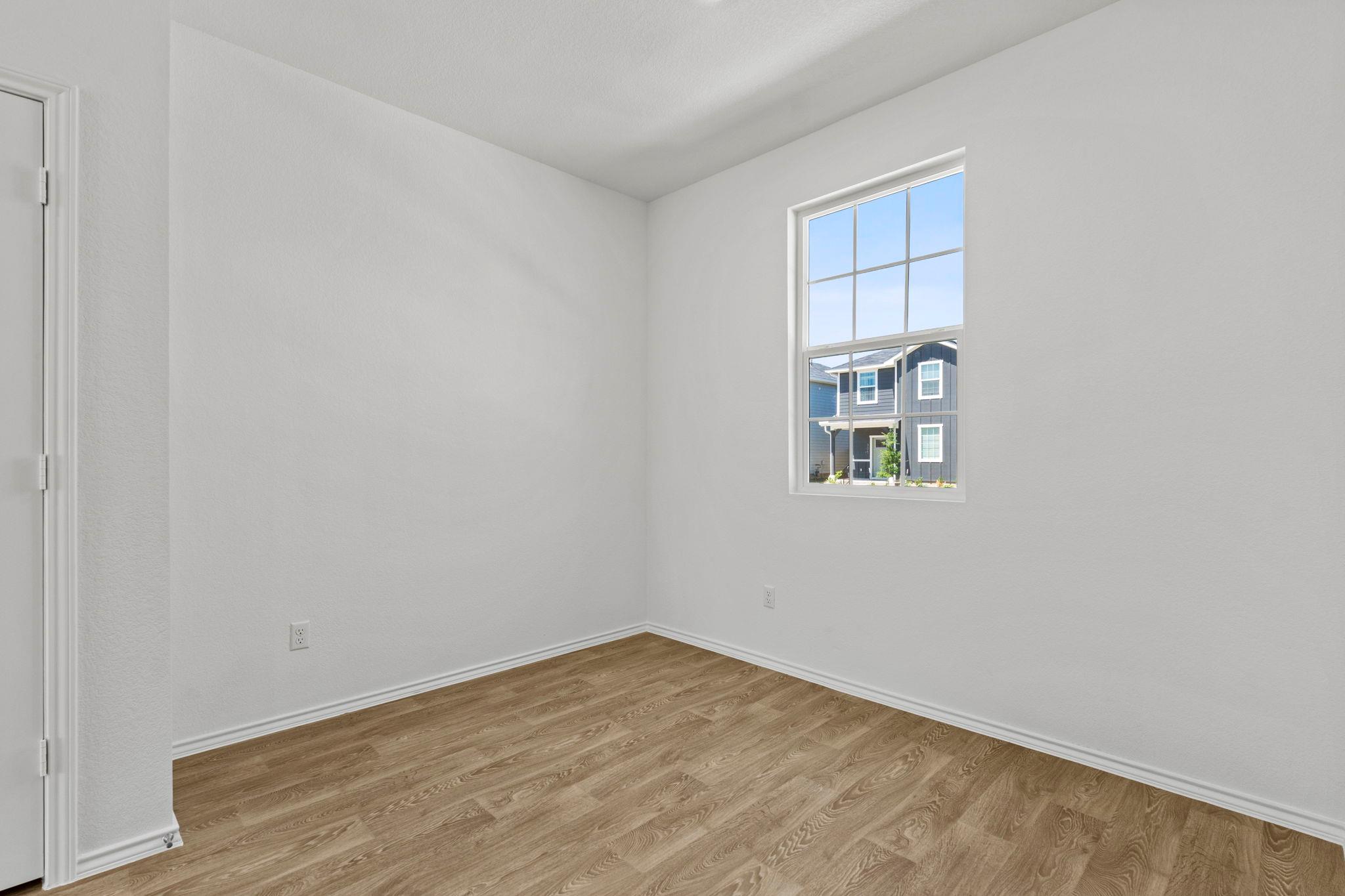 304 Constanza Trl photo 5
