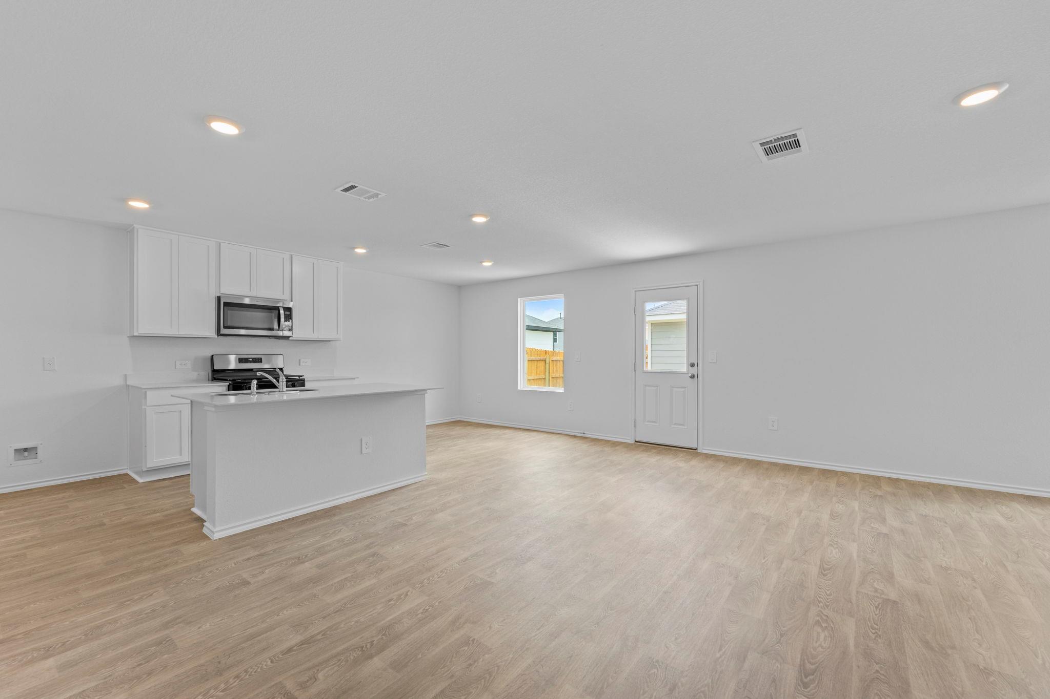 1061 Phantom Hill Blvd photo 7