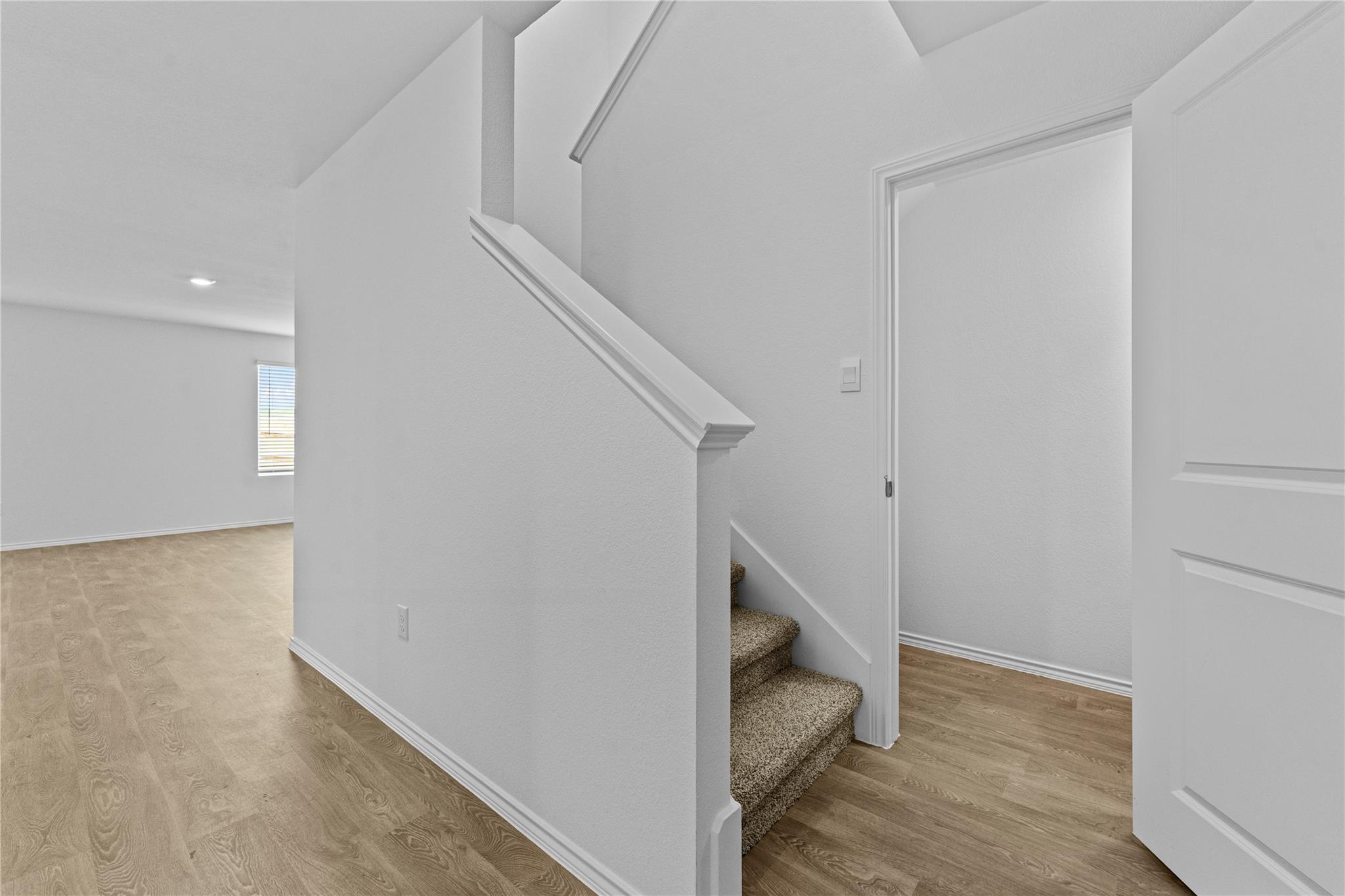 177 Bardwell Way photo 3