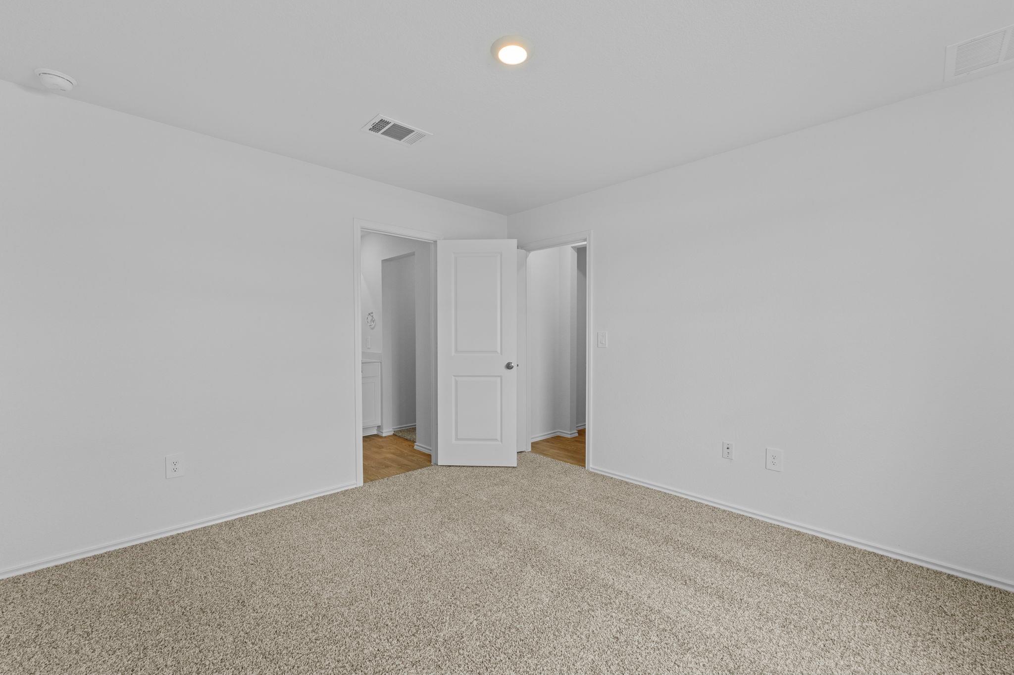 1039 Phantom Hill Blvd photo 6