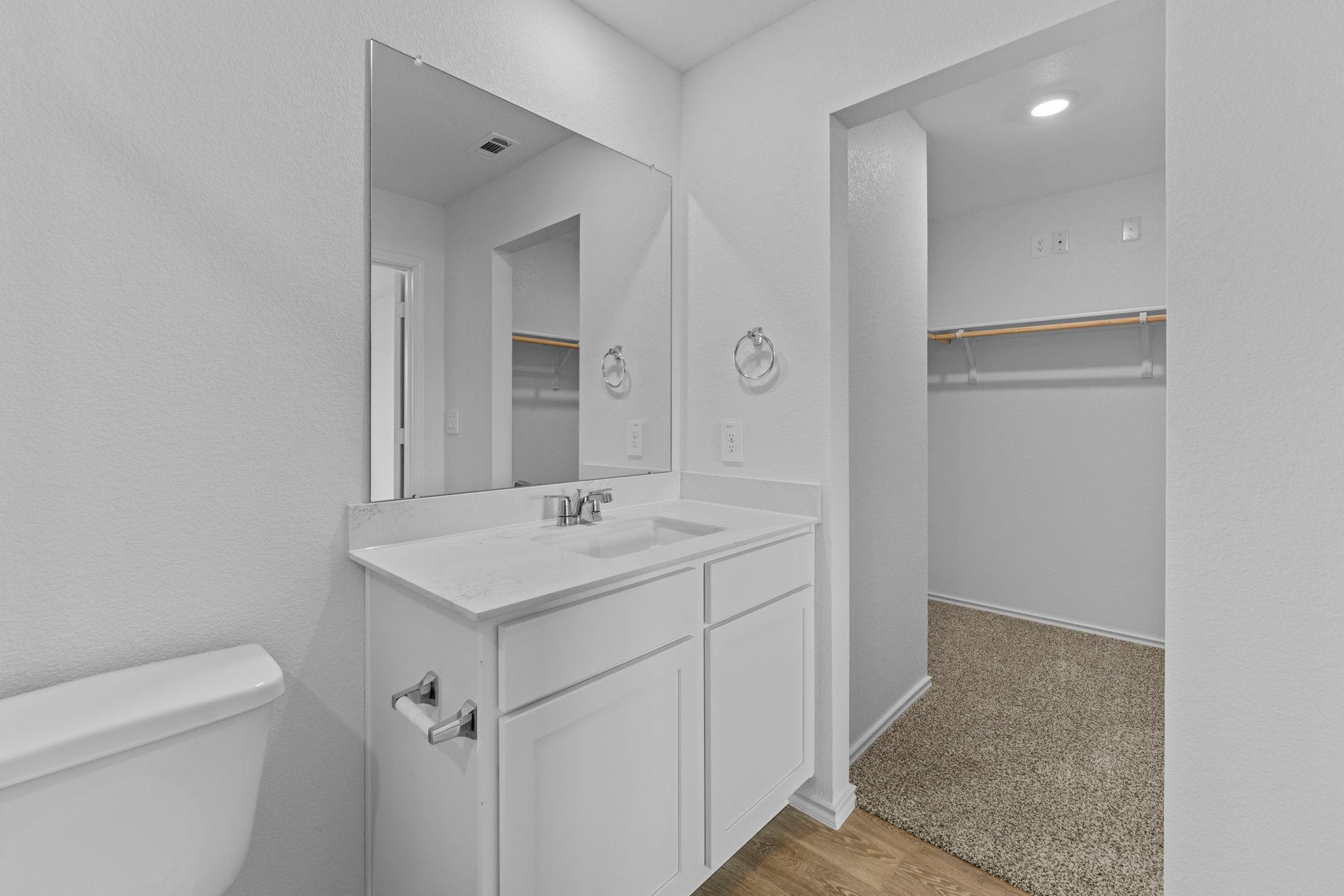 1039 Phantom Hill Blvd photo 8