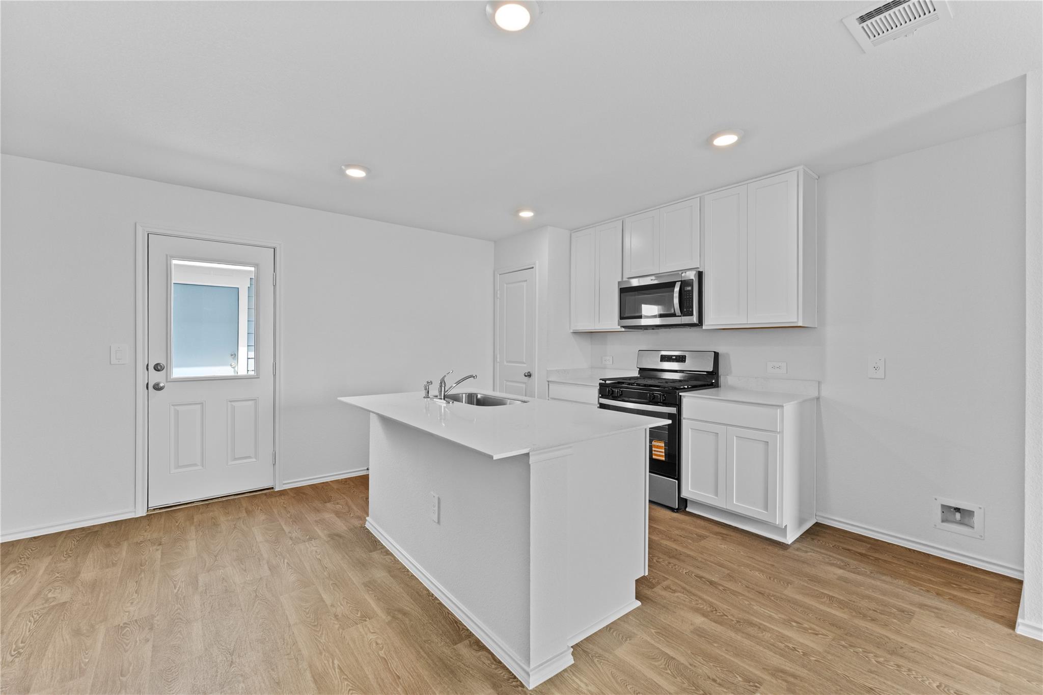 227 Bardwell Way photo 11