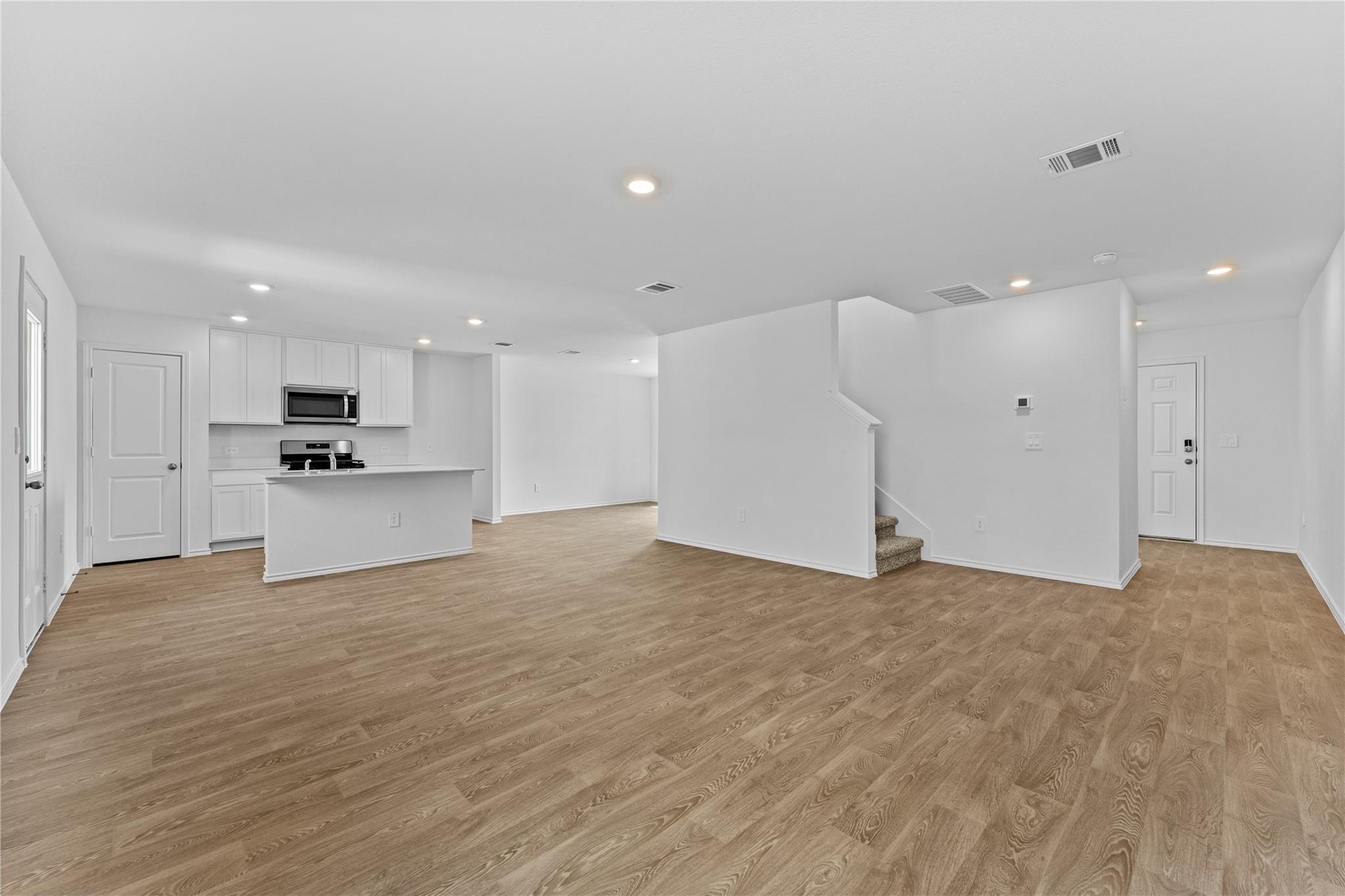 227 Bardwell Way photo 7