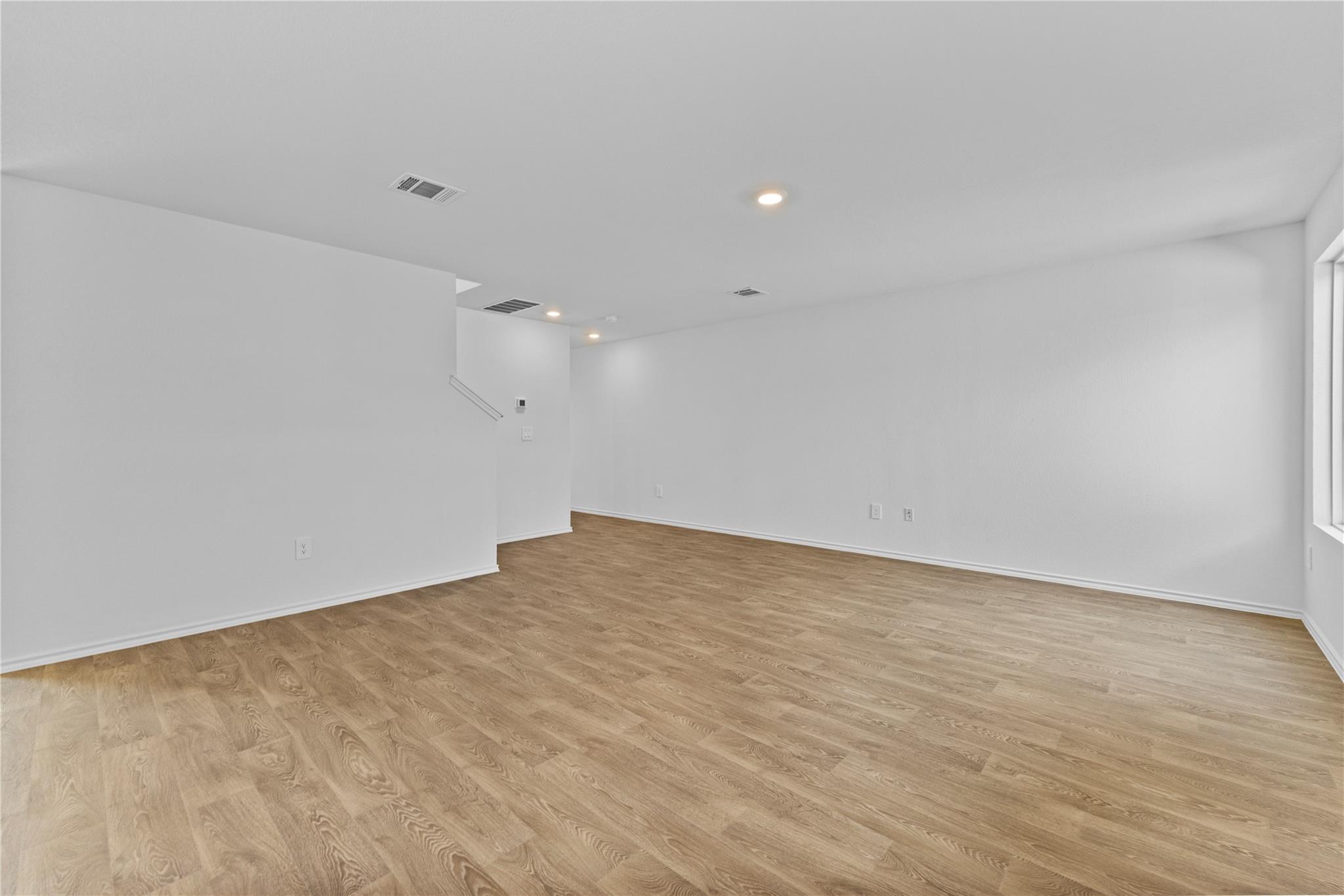 227 Bardwell Way photo 8