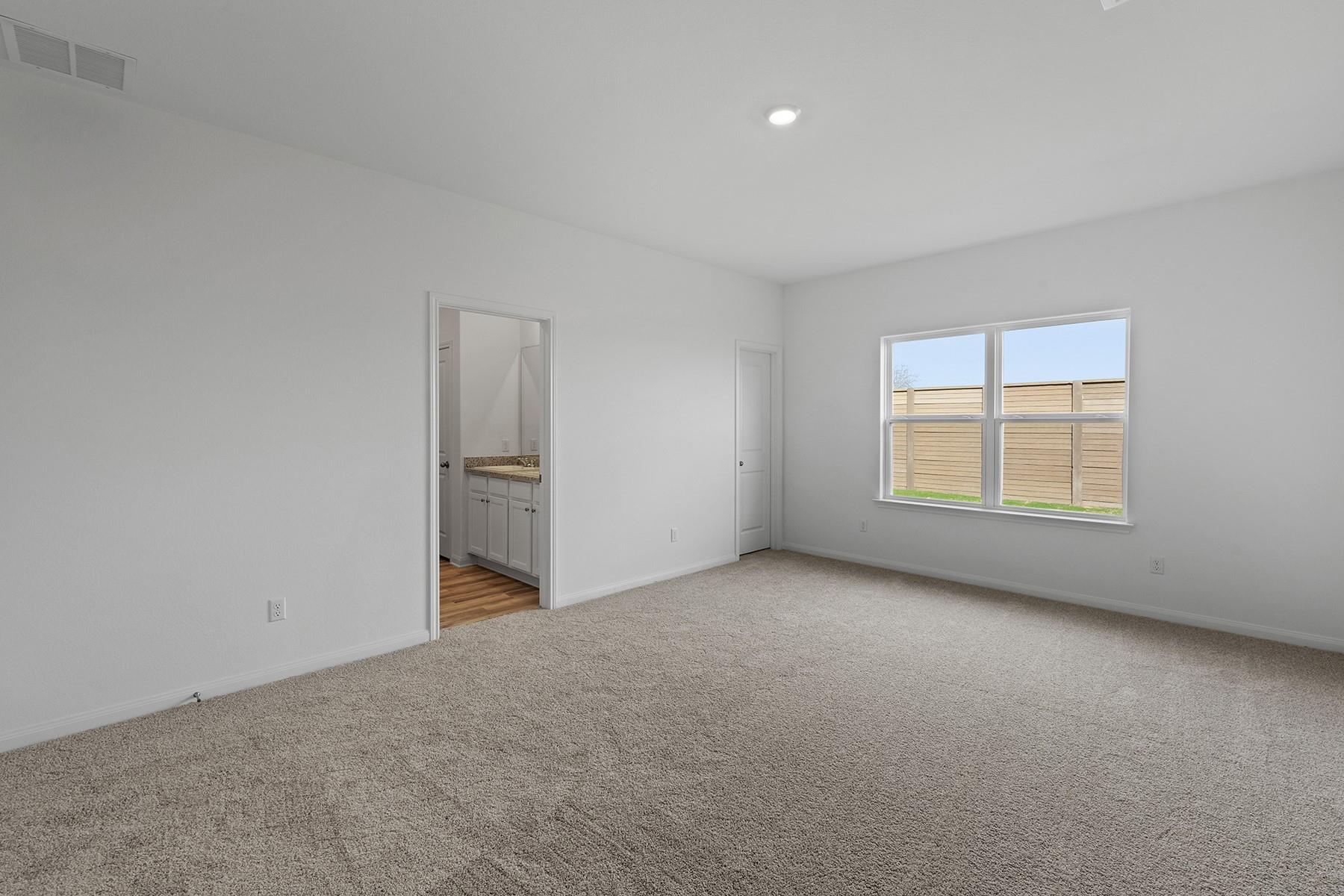 14400 Wahlbergs Way photo 4