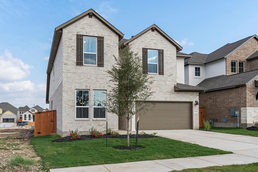 616 Leeland Drive photo 3